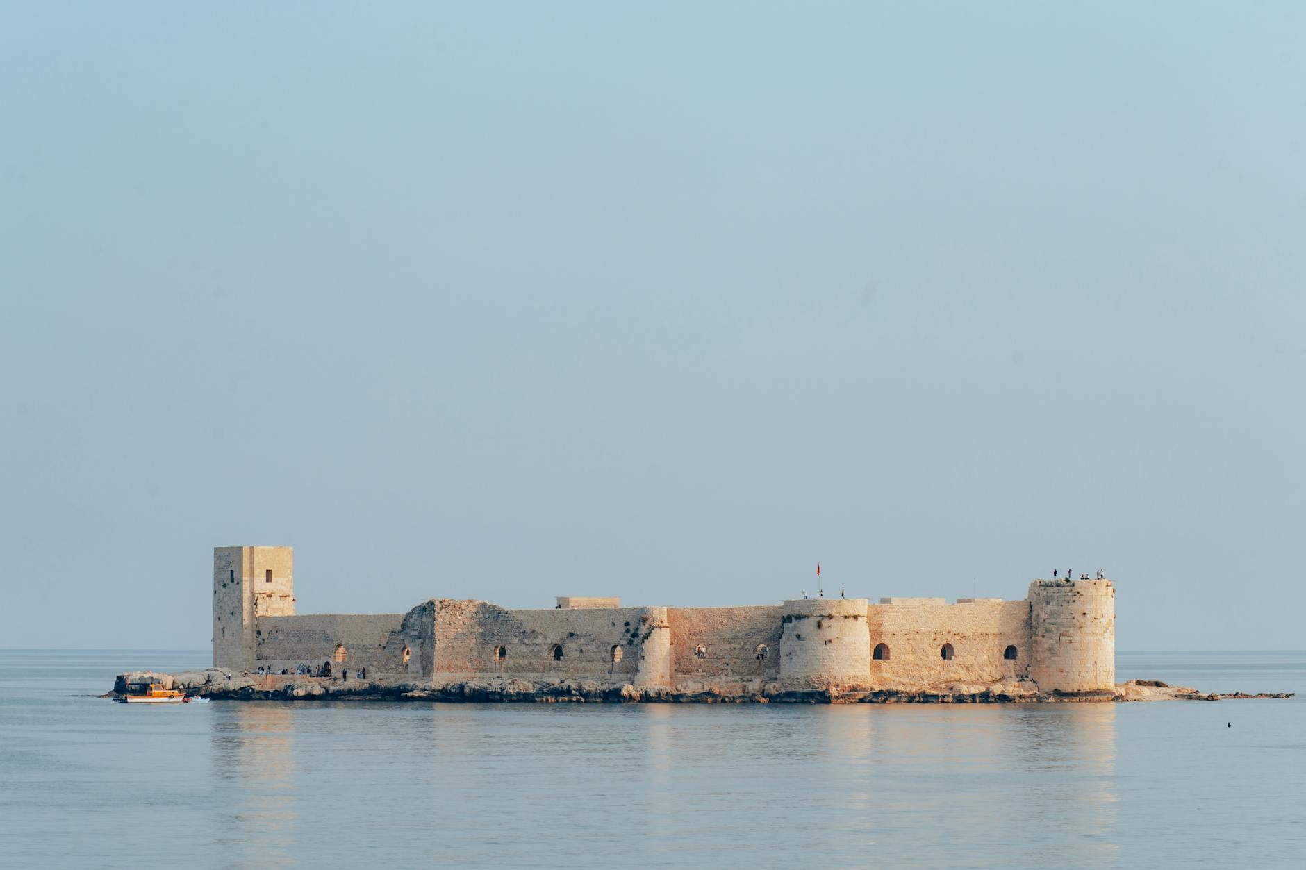 Mersin Kalesi ve Tarihi Çevresi